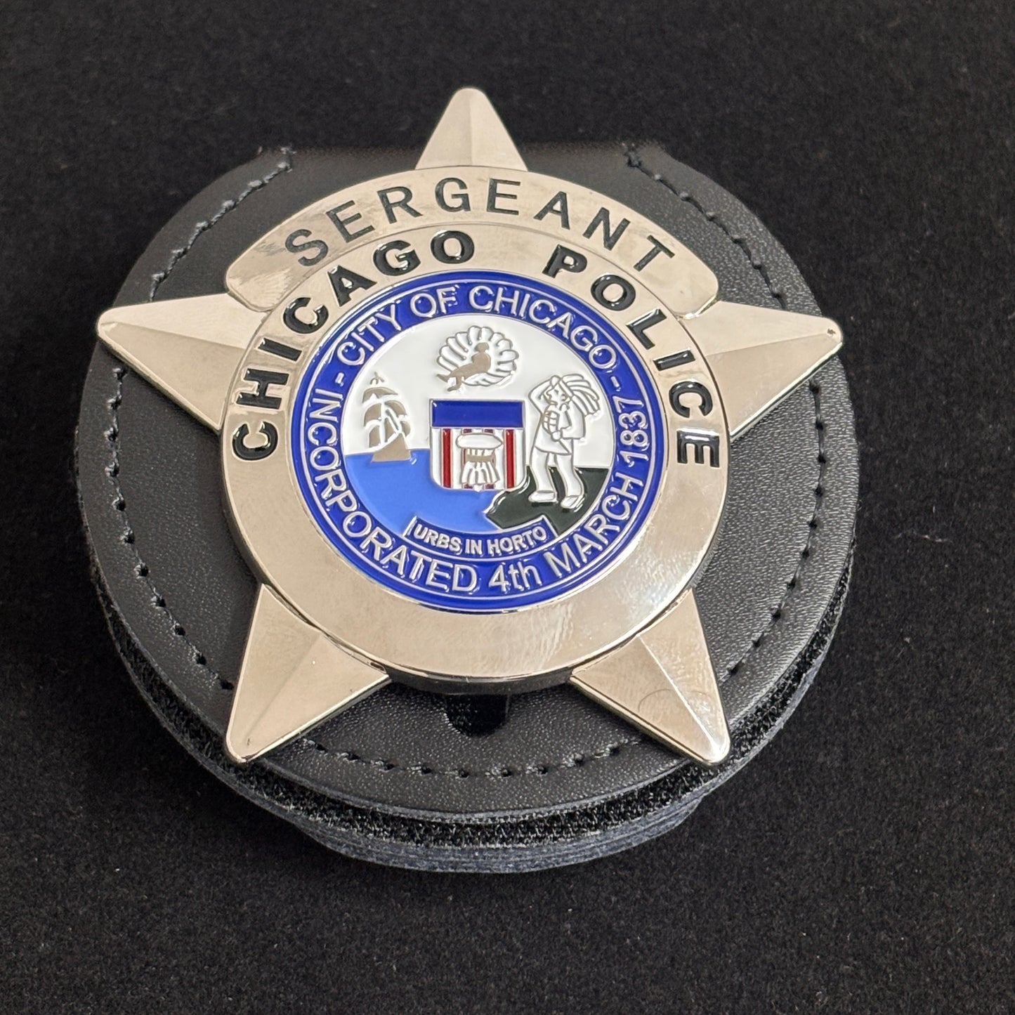 Insignia de sargento de policía de Chicago CPD con número personalizable