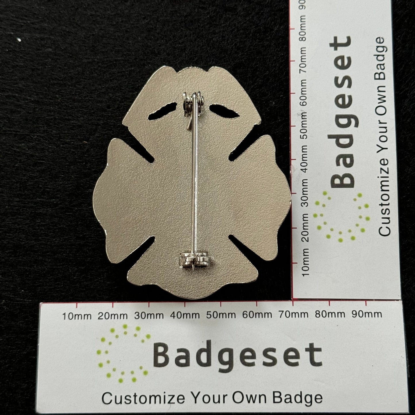 Customizable Badge BA46