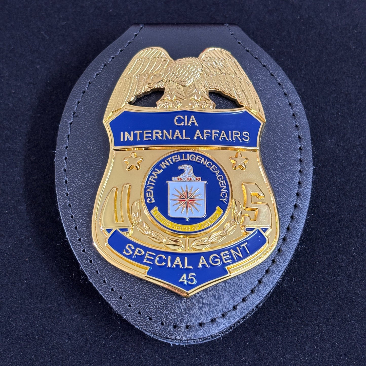 Replica del distintivo dell'agente speciale degli affari interni della CIA degli Stati Uniti, oggetti di scena del film 45