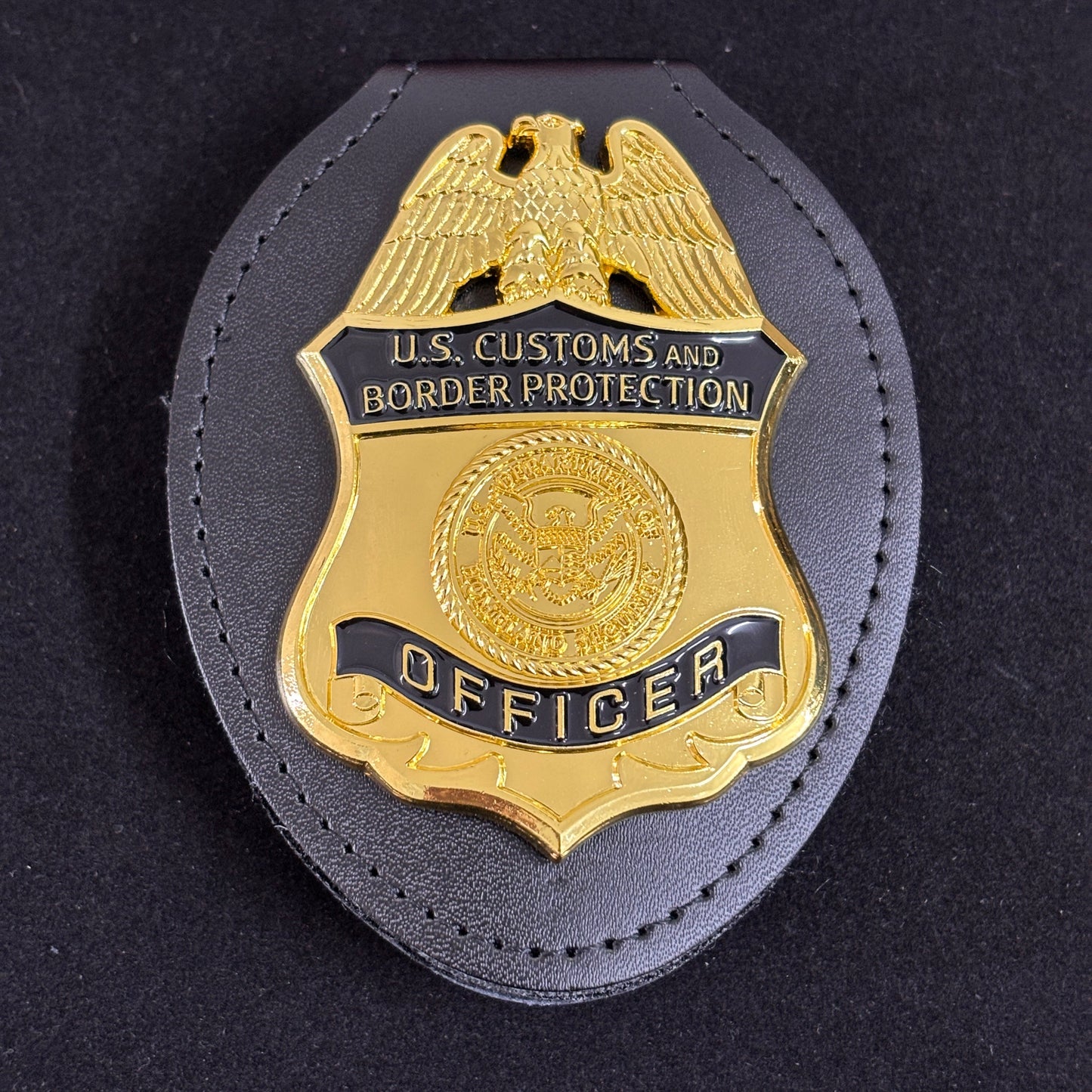 Replica del distintivo dell'ufficiale della dogana e della protezione delle frontiere della CBP degli Stati Uniti, oggetti di scena del film