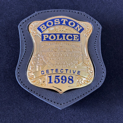 Replica del distintivo da detective della polizia di Boston, oggetto di scena del film con numero 1598 