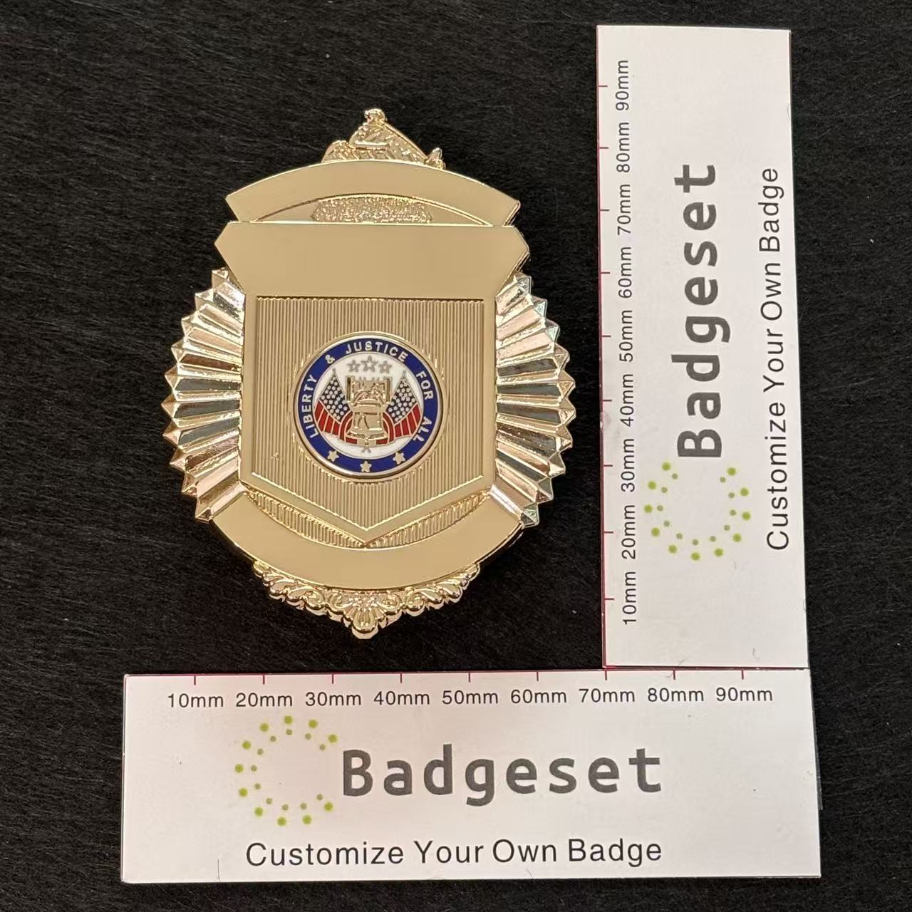 Customizable Badge BA47