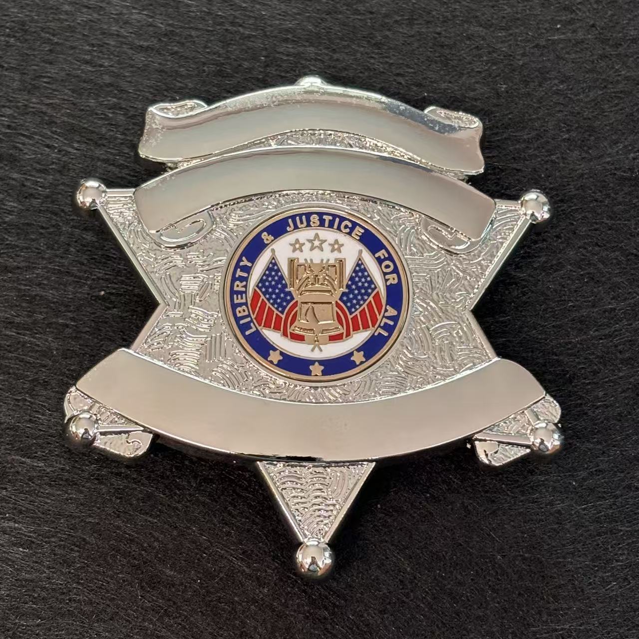 Customizable Badge BA48