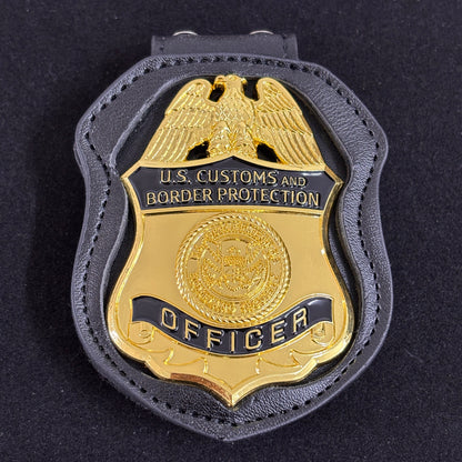 Replica del distintivo dell'ufficiale della dogana e della protezione delle frontiere della CBP degli Stati Uniti, oggetti di scena del film