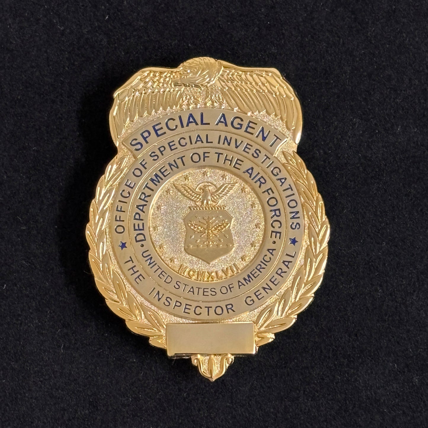 Replica del distintivo dell'agente speciale dell'ufficio investigativo speciale dell'aeronautica militare statunitense AFOSI/OSI