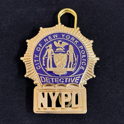 Replica del distintivo del detective della polizia di New York NYPD, oggetti di scena del film