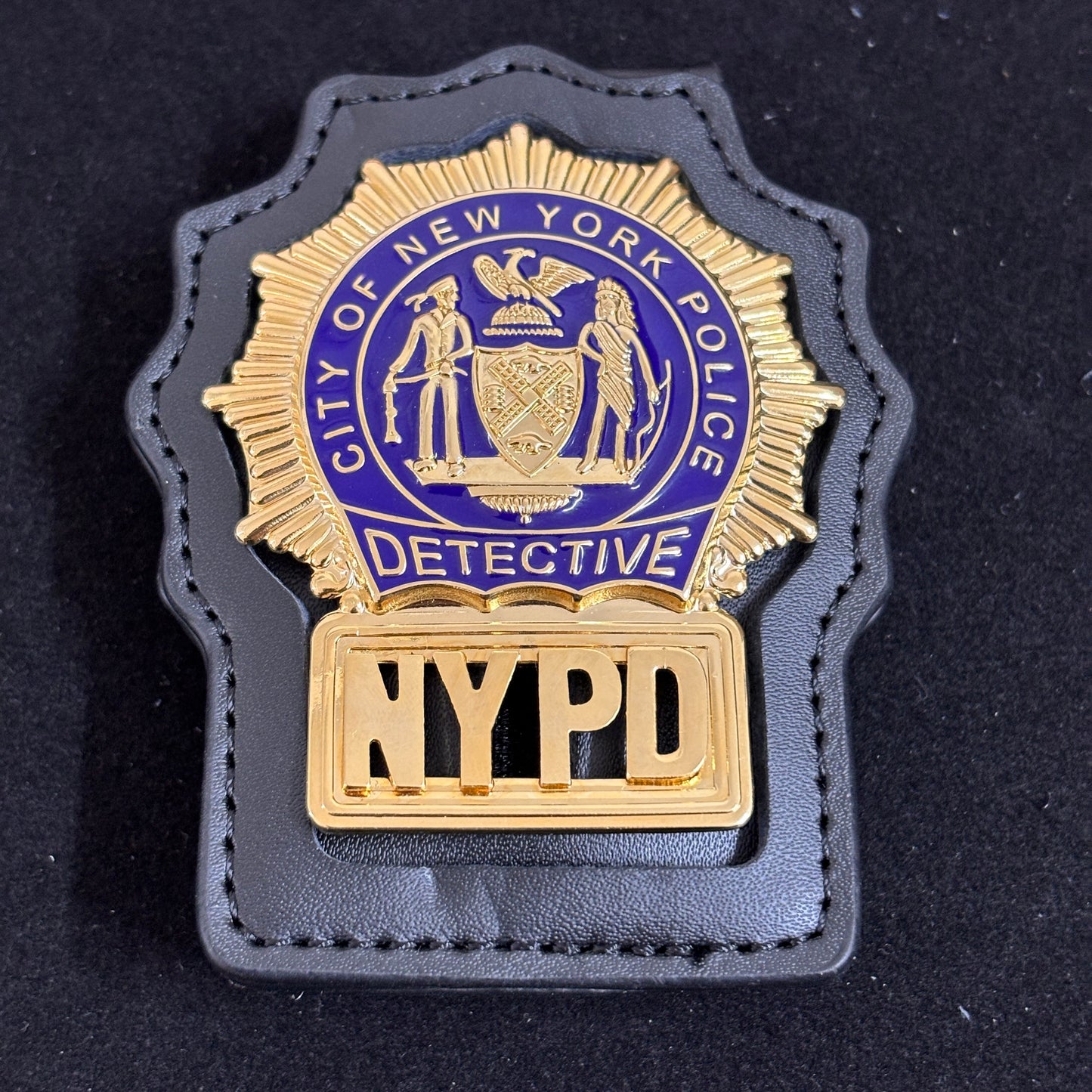 Replica del distintivo del detective della polizia di New York NYPD, oggetti di scena del film