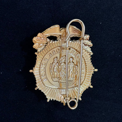 Replica del distintivo della polizia di New York NYPD, oggetti di scena del film 5 stelle