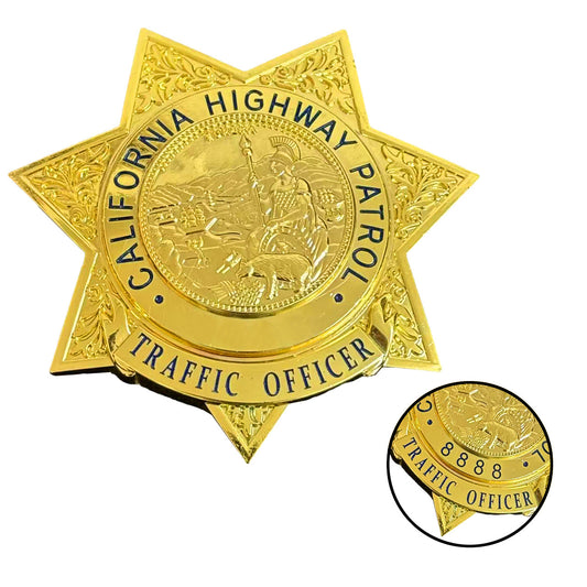 Replica del distintivo dell'agente di polizia stradale statunitense CHP, oggetti di scena del film, numero personalizzabile