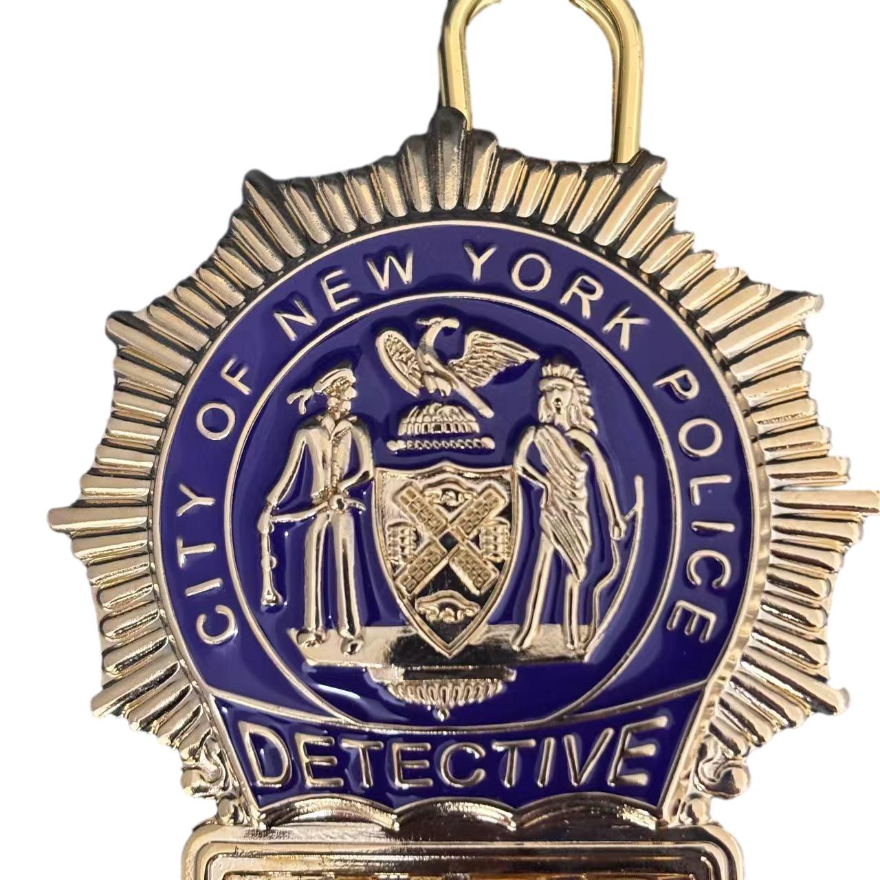 Replica del distintivo del detective della polizia di New York NYPD, oggetti di scena del film