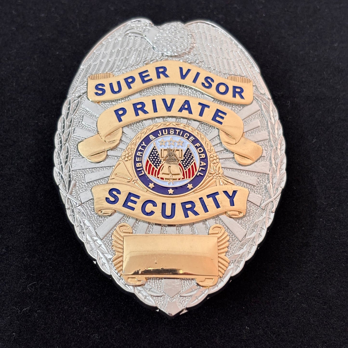 Replica del distintivo di sicurezza privata del supervisore Liberty &amp; Justice For All, oggetti di scena del film, numero personalizzabile