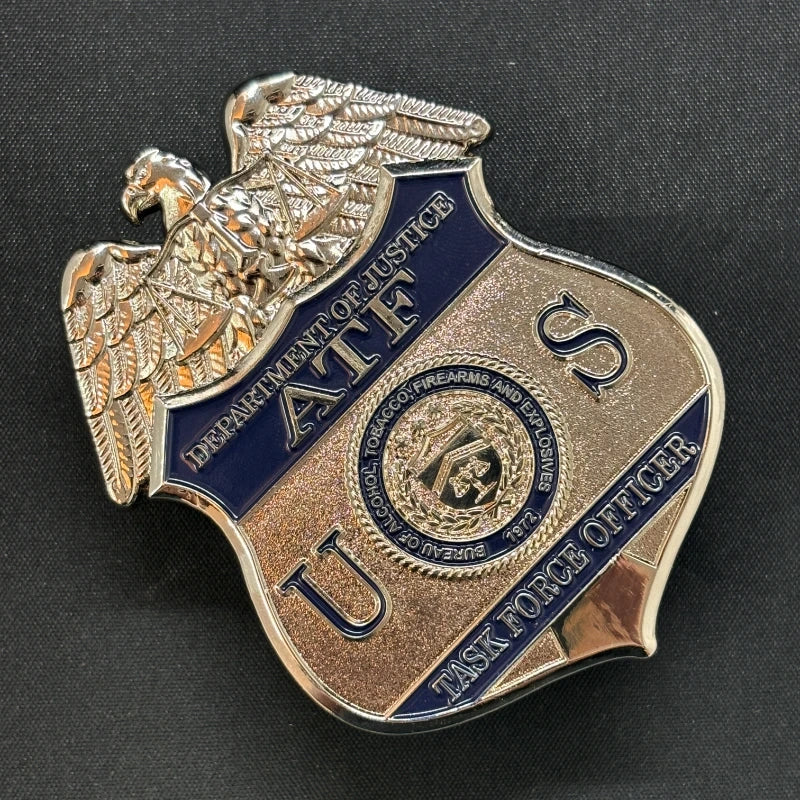 Replica del distintivo da ufficiale della task force ATF TFO degli Stati Uniti: oggetto di scena cinematografico di alta qualità