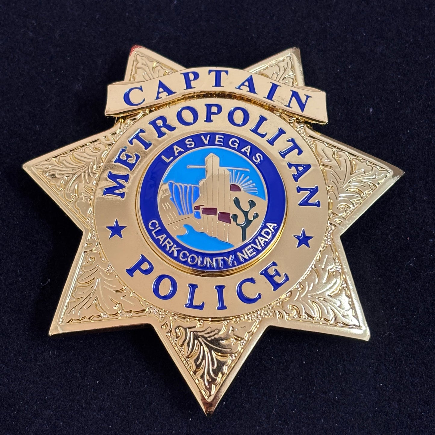 Replica del distintivo del capitano della polizia metropolitana di Las Vegas, oggetti di scena del film