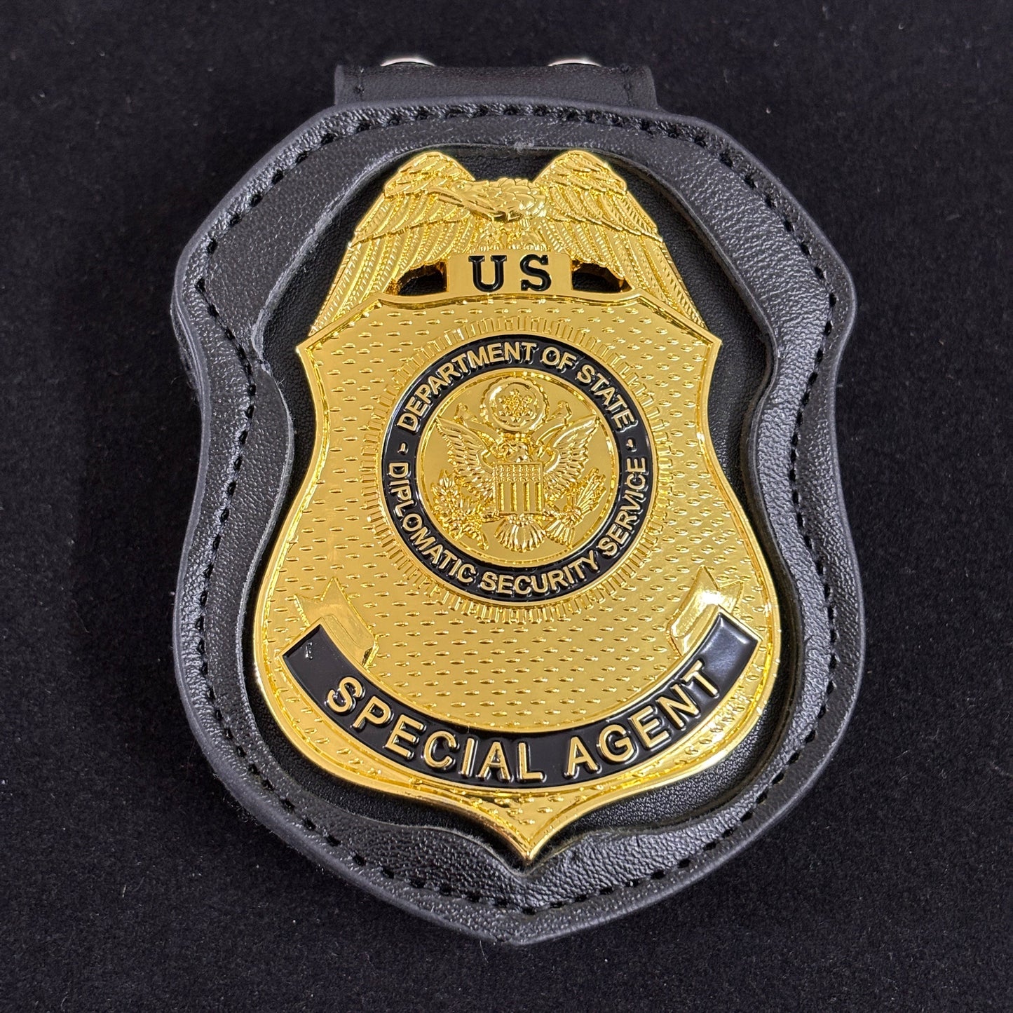 Replica del distintivo dell'agente speciale del servizio di sicurezza diplomatica degli Stati Uniti