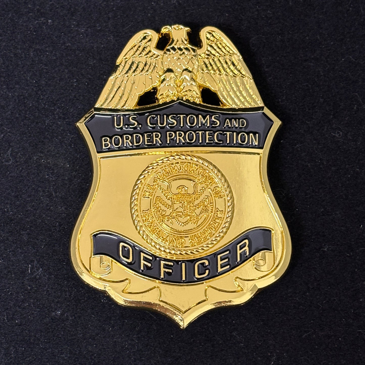 Replica del distintivo dell'ufficiale della dogana e della protezione delle frontiere della CBP degli Stati Uniti, oggetti di scena del film