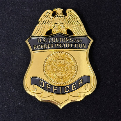 Replica del distintivo dell'ufficiale della dogana e della protezione delle frontiere della CBP degli Stati Uniti, oggetti di scena del film