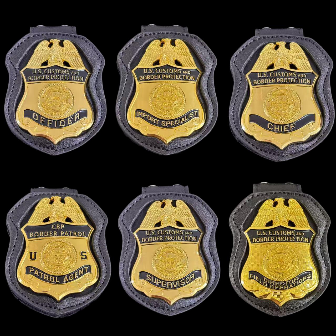 Replica del set di distintivi della CBP degli Stati Uniti, oggetti di scena del film 