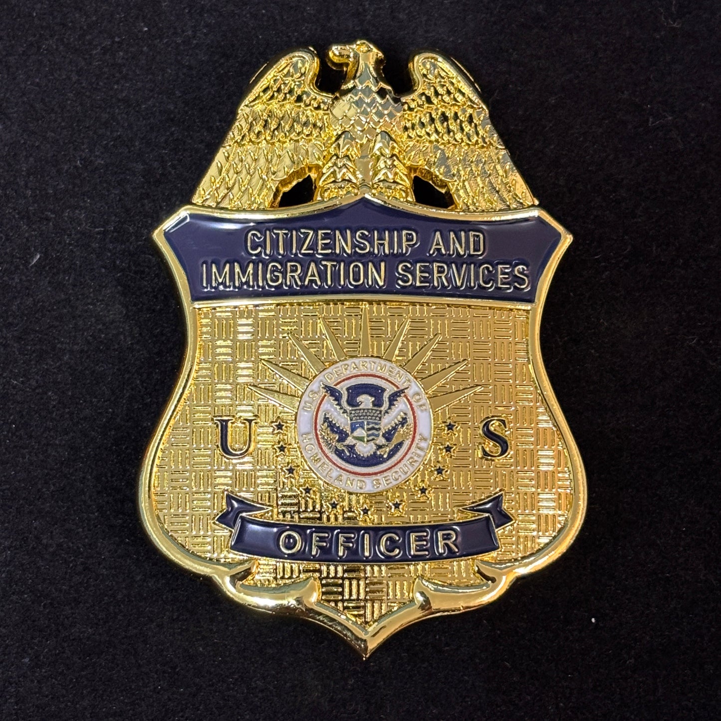 US Citizenship And Immigration Services Dep. Of Homeland Security Badge