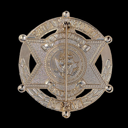 Replica del distintivo dell'ammiraglio del Dipartimento della Marina degli Stati Uniti, risalente al 1775, oggetti di scena del film 