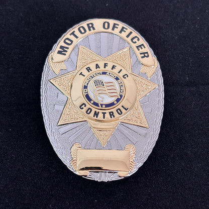 Réplica de la insignia de agente de control de tráfico para proteger y servir a la película. 