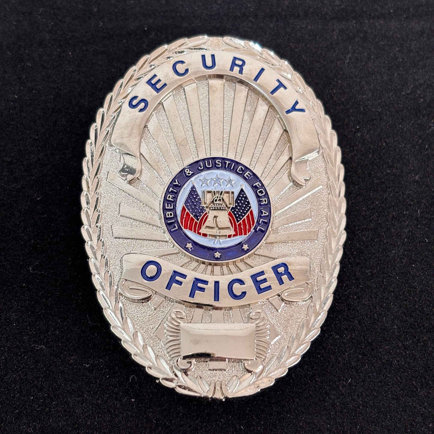 Replica del distintivo dell'agente di sicurezza Liberty &amp; Justice For All, oggetti di scena del film 