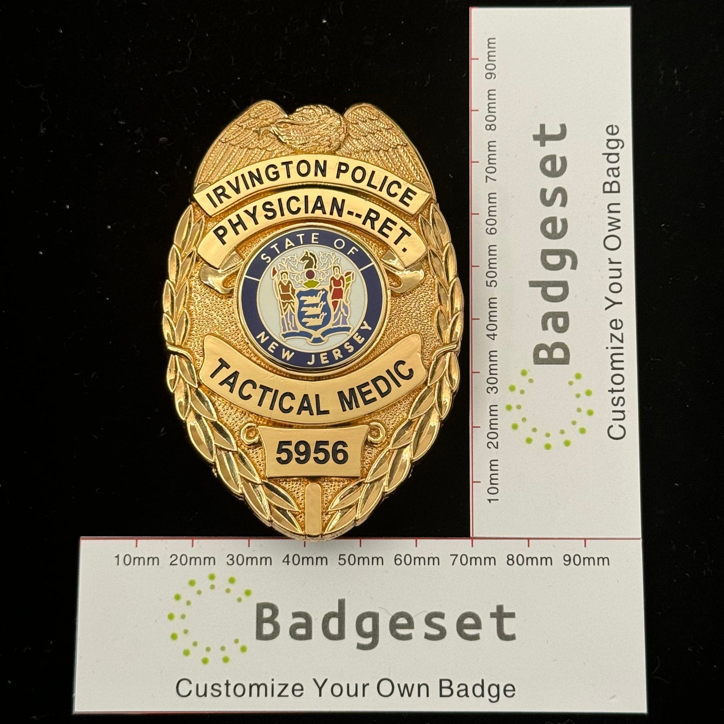 Customizable Badge BA06