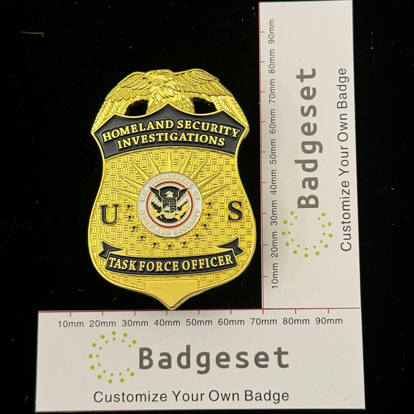 Replica del distintivo da ufficiale della task force TFO dell'HSI degli Stati Uniti per le indagini sulla sicurezza interna, oggetti di scena del film