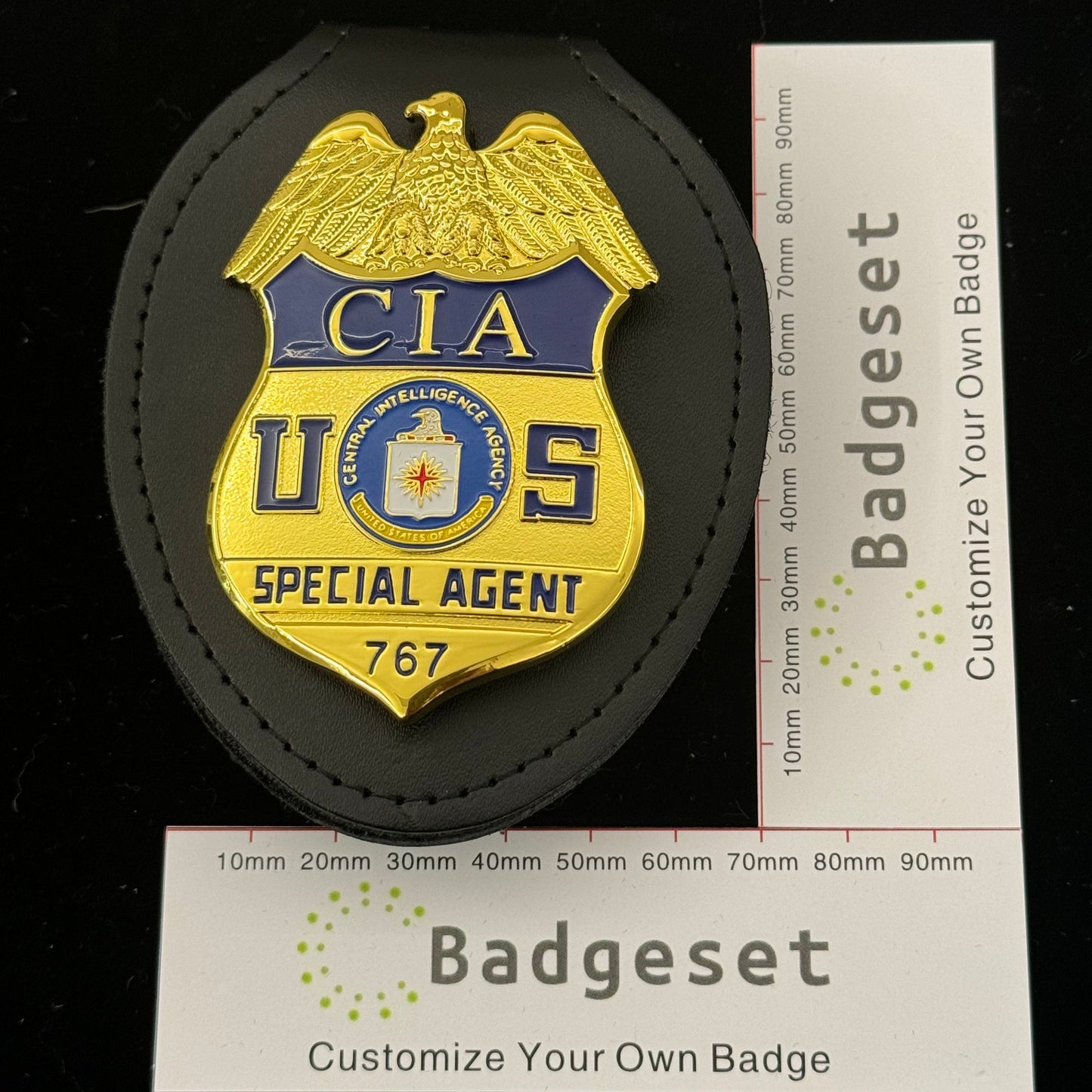 Distintivo cinematografico della CIA degli Stati Uniti: agente speciale Prop 767