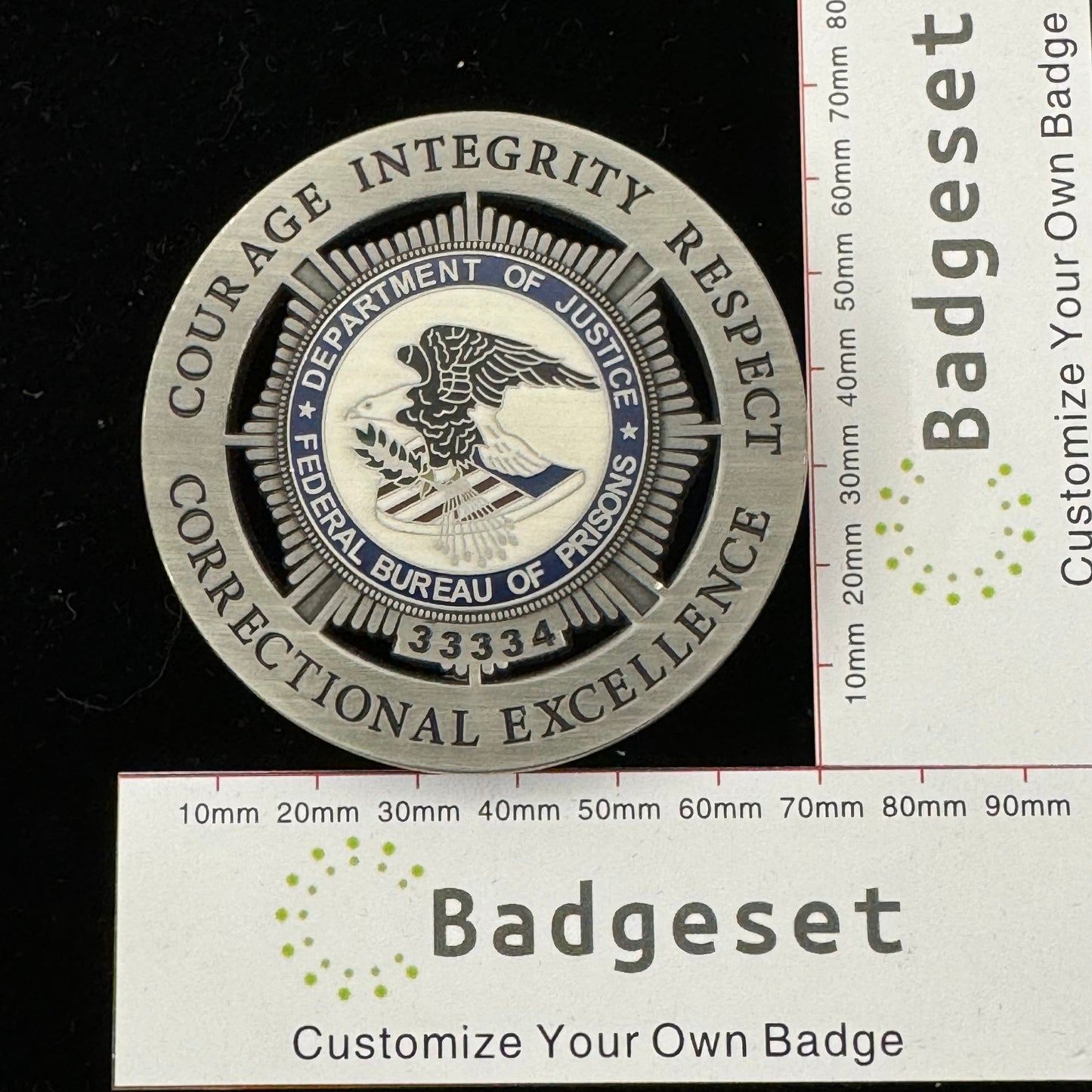 Numero personalizzabile del distintivo dell'Ufficio federale delle prigioni del Dipartimento di Giustizia