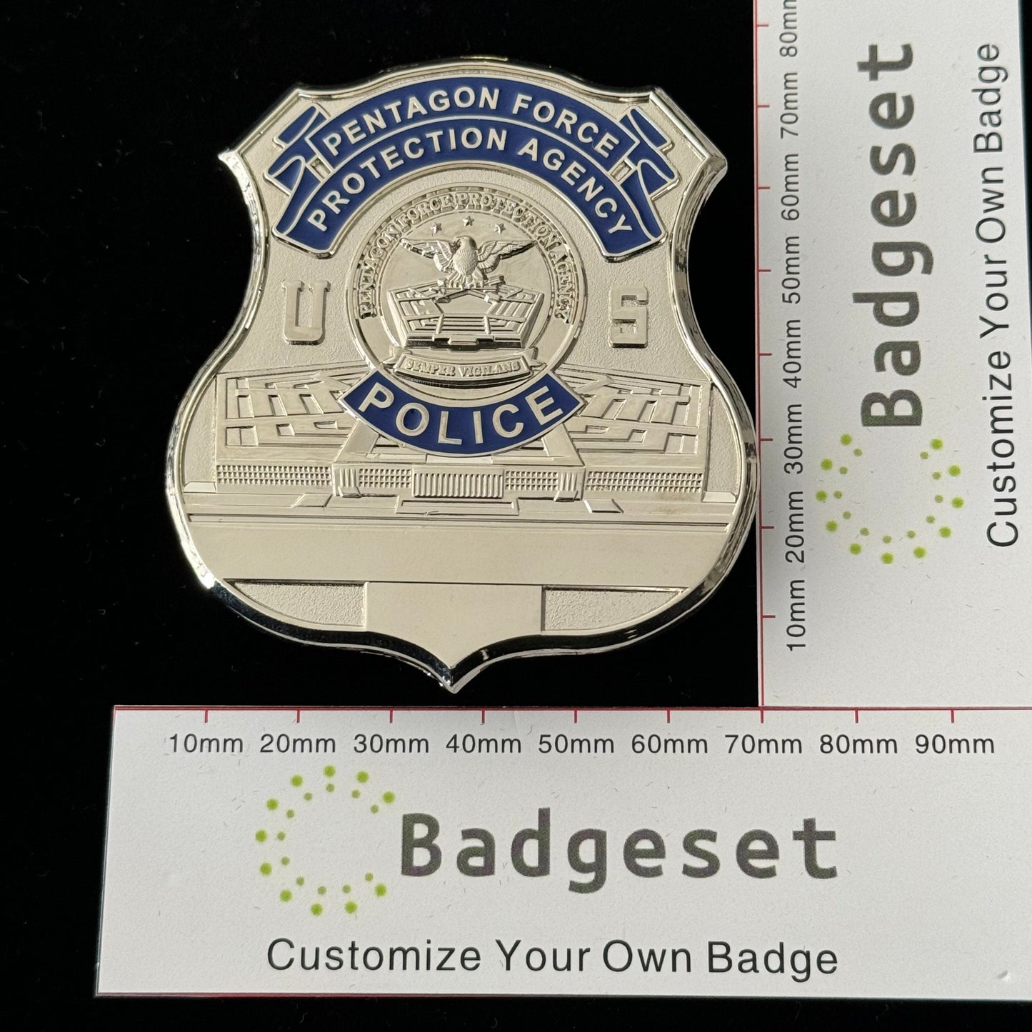Replica del distintivo personalizzabile degli oggetti di scena del film della polizia dell'Agenzia per la protezione delle forze dell'ordine del Pentagono degli Stati Uniti 