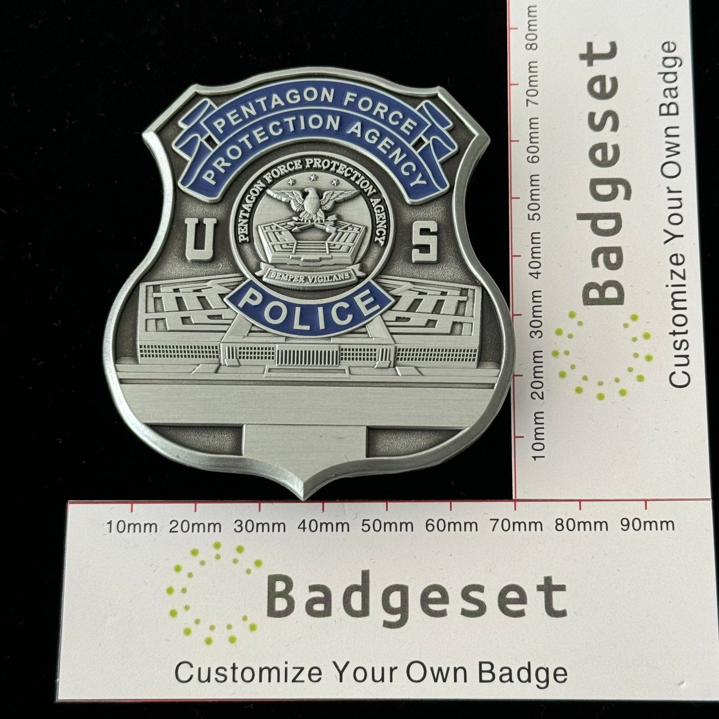 Replica del distintivo personalizzabile degli oggetti di scena del film della polizia dell'Agenzia per la protezione delle forze dell'ordine del Pentagono degli Stati Uniti 