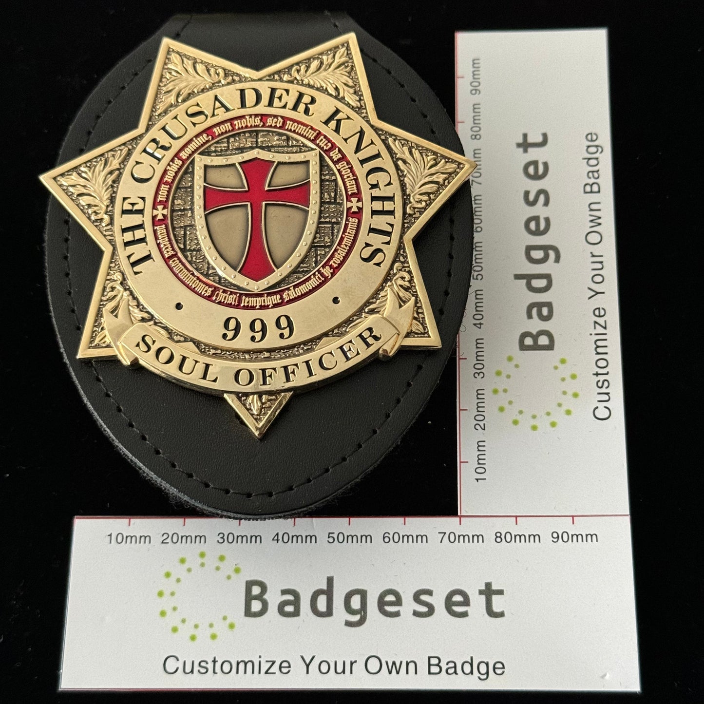 Réplica de la insignia del oficial del alma 999 de los Caballeros Cruzados, accesorios de película 