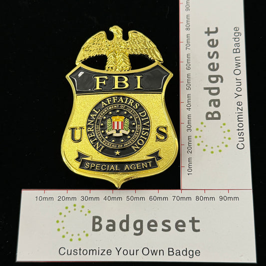Replica del distintivo dell'agente speciale della divisione affari interni dell'FBI degli Stati Uniti, oggetti di scena del film
