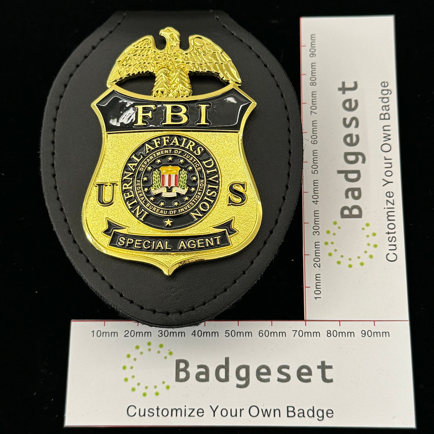 Replica del distintivo dell'agente speciale della divisione affari interni dell'FBI degli Stati Uniti, oggetti di scena del film