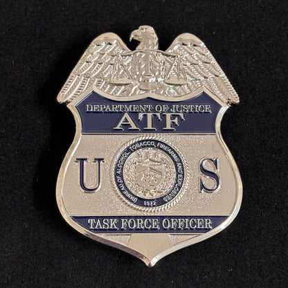 Replica del distintivo da ufficiale della task force ATF TFO degli Stati Uniti: oggetto di scena cinematografico di alta qualità