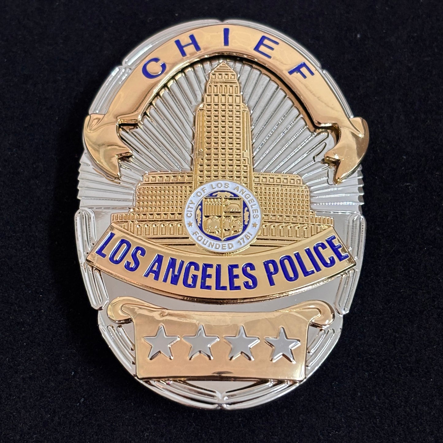Replica del distintivo del capo della polizia di Los Angeles, oggetti di scena del film, 4 stelle